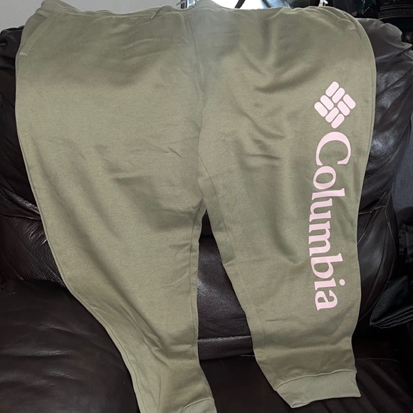 Columbia Jogger - Picture 2 of 6
